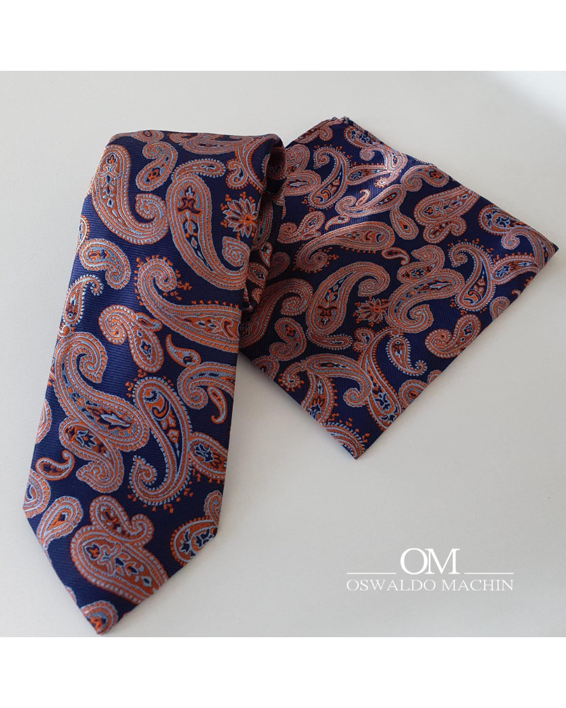 Pack de pañuelo y corbata azul marina con estampando de cachemir en tonos naranjas