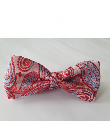 Pajarita rosa con estampado de cachemir en tonos rojo y celeste