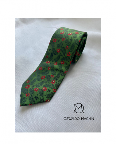 Corbata de flores con fondo verde