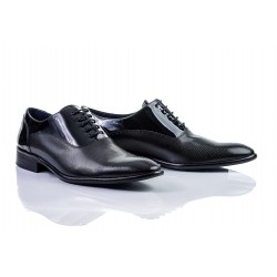 Zapato Charol Negro Picotado | Puntera Redonda Elegante