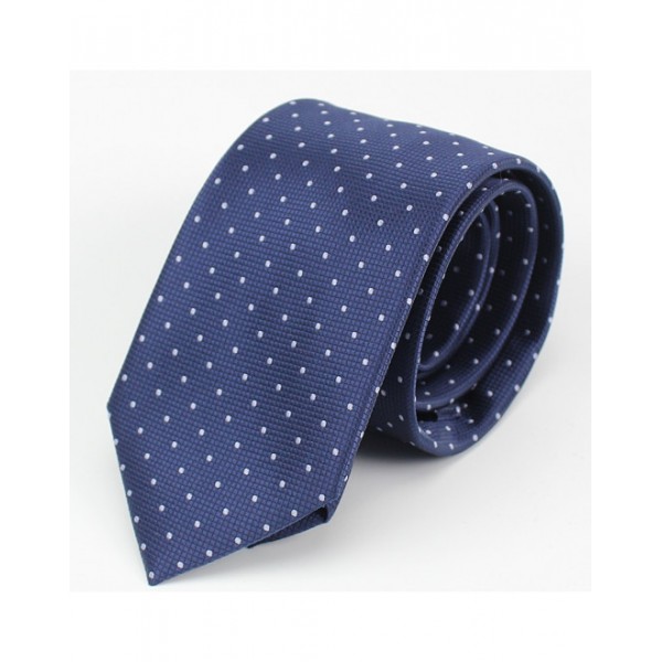 Corbata azul marino con lunares blancos
