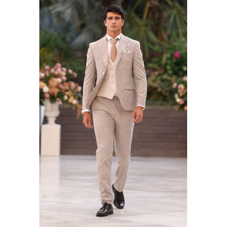 Traje Beige Clásico| Raya Diplomática| Tonos Tierra
