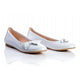 Bailarina con lazo lateral en nacarado blanco piel
