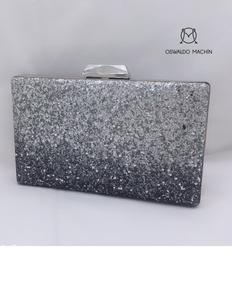 Clutch metálico en color plata y negro