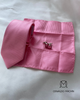 Pack corbata, pañuelo y gemelos, color rosa y blanco