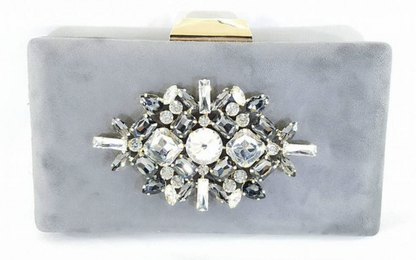 Clutch Antelina Crudo con broche cristal