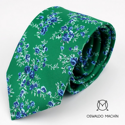 Corbata verde con estampado floral