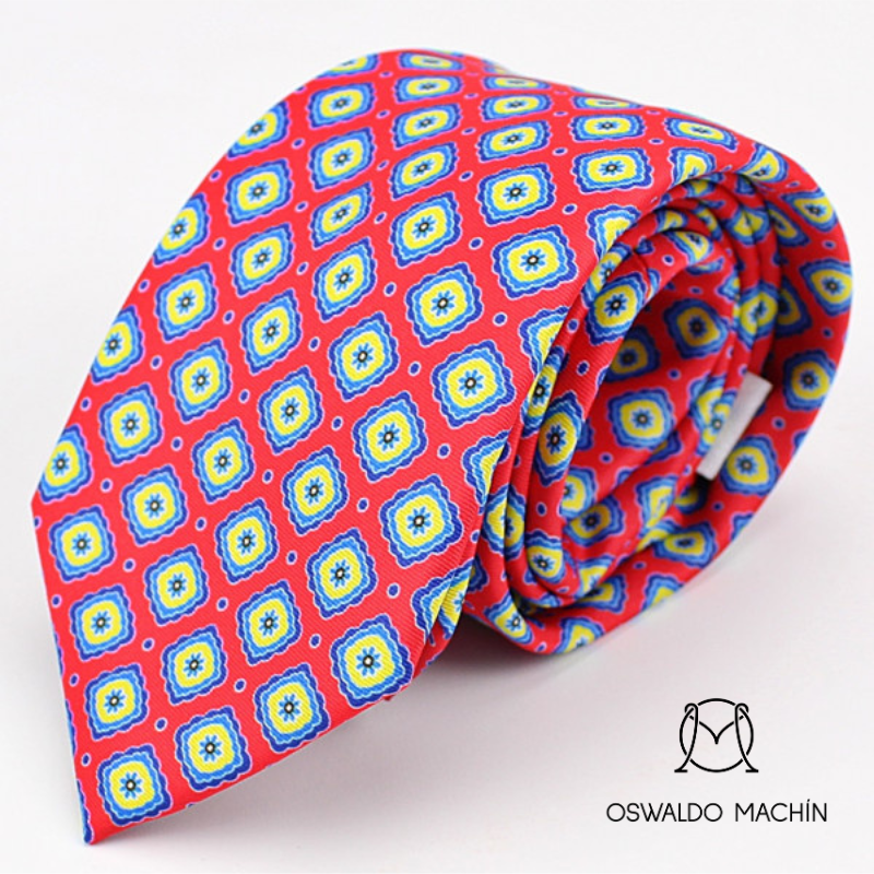 Corbata roja con estampado floral en azul y amarillo