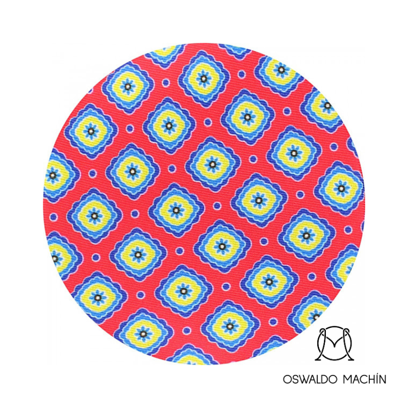 Corbata roja con estampado floral en azul y amarillo