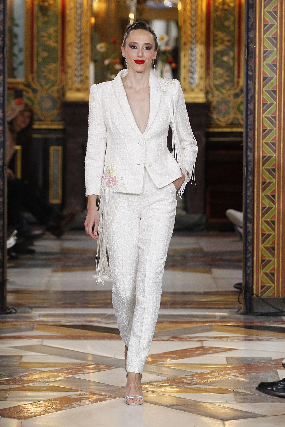 TRAJE SASTRE