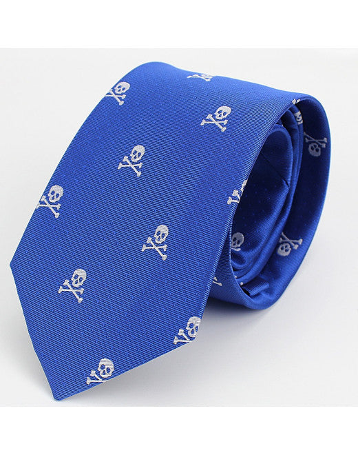 PACK CORBATA Y PAÑUELO AZUL MARINO CON CALAVERA BLANCA