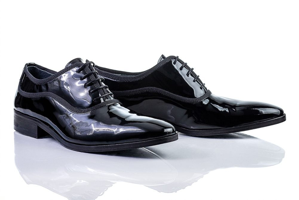 Zapato charol negro