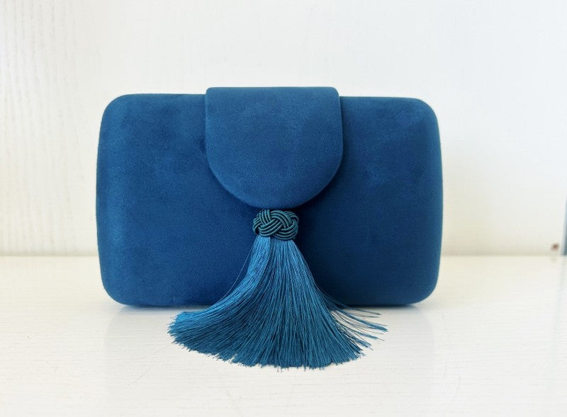 Bolso Antelina Azul de Prusia con Borla