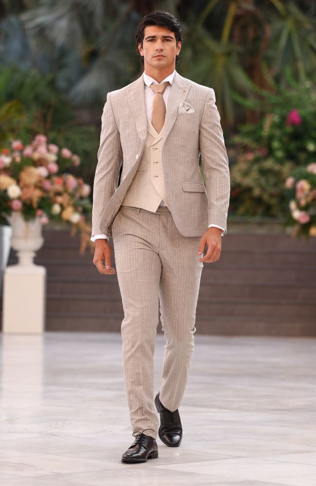 Traje hombre beige