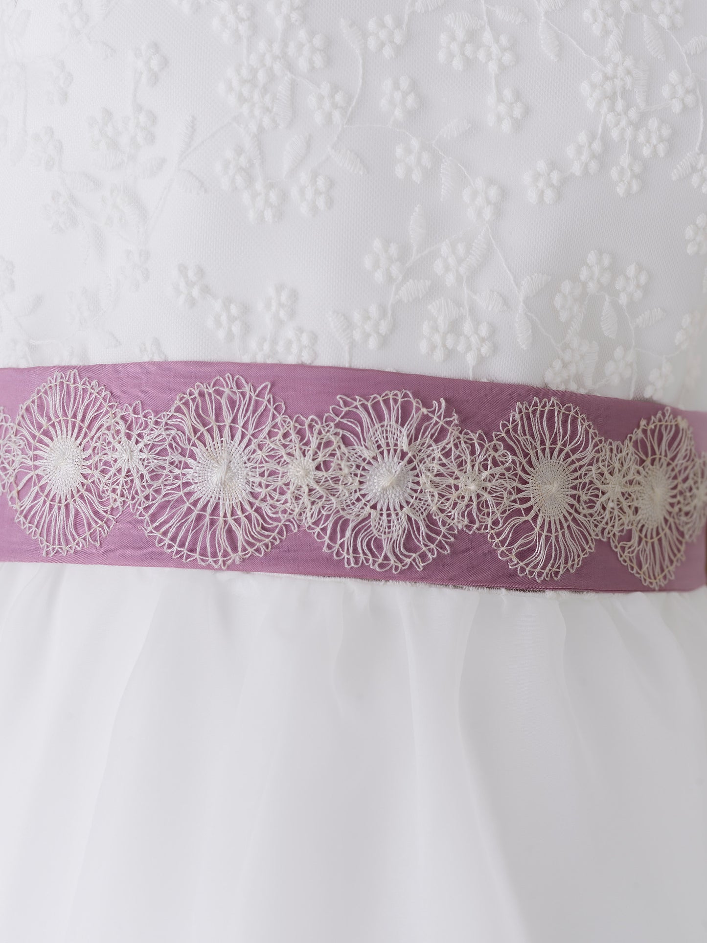 HELECHO | Vestido de Comunión en Gazar y Tul Bordado Floral