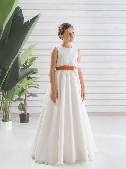 HALCÓN | Vestido de Comunión con Fajin Organza Color Caldera