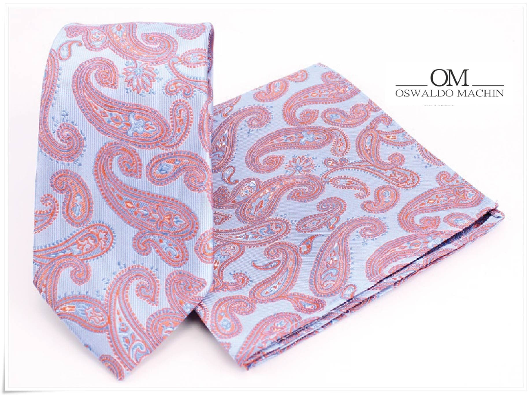 Pack corbata y pañuelo celeste con estampado cachemir naranja