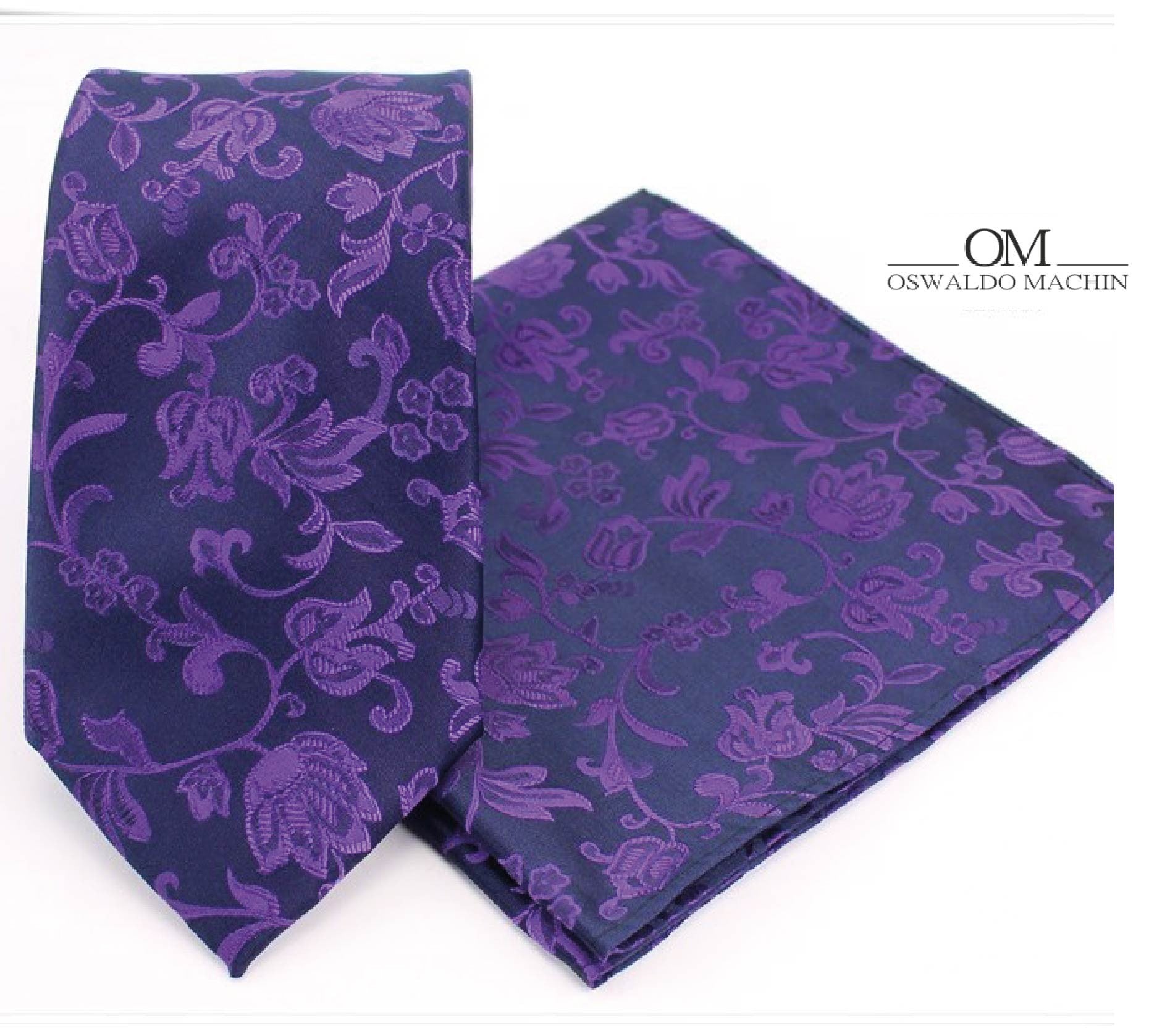 Pack corbata y pañuelo azul marino con estampado flores violeta